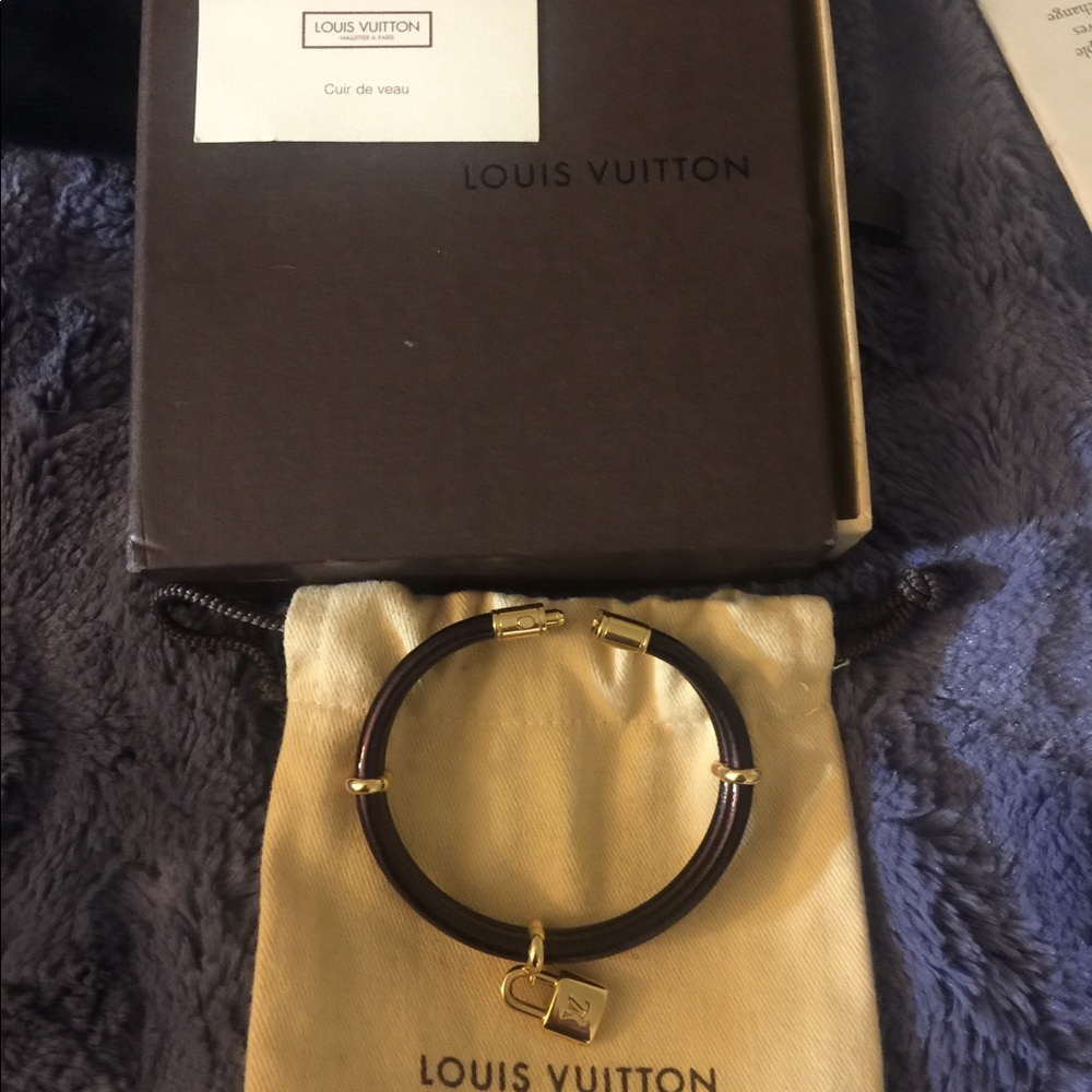 lv bracelet